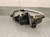 Replacement right headlight for SEAT Leon (1P1) 2.0 TDI 16V, OEM IAM reference 5P1941006C 5P1941006E