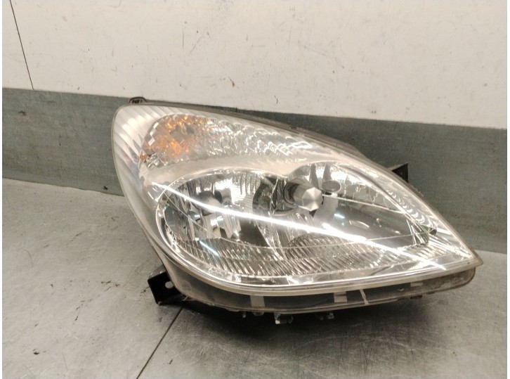 Replacement right headlight for Citroën C5 I (DC_) 1.8 16V (DC6FZB, DC6FZE), OEM/IAM reference 9632664780 6205X2