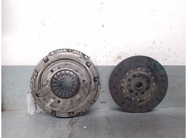 Recambio de kit embrague para volvo v40 hatchback (525) d2 referencia OEM IAM 31492036 31492036 