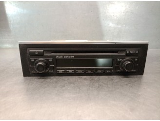 Replacement audio system / CD radio for Audi A4 B6 Avant (8E5) 2.5 TDI quattro, OEM/IAM references 8E0035186 8E0057186J