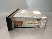 Replacement audio system / CD radio for Audi A4 B6 Avant (8E5) 2.5 TDI quattro, OEM/IAM references 8E0035186 8E0057186J