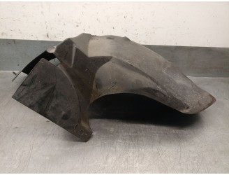 Front right wheel arch liner replacement part for Citroën C5 I (DC_) 1.8 16V (DC6FZB, DC6FZE), OEM IAM reference 9627973280 7136