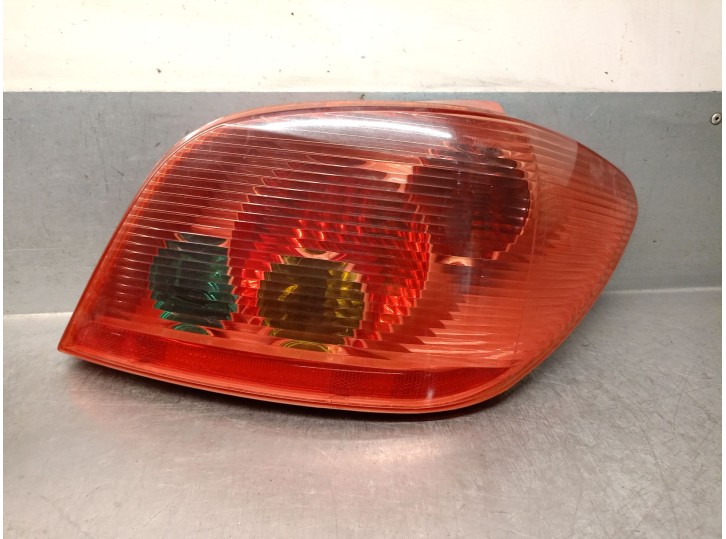 Right tail light for Peugeot 307 (3A/C) 2.0 16V