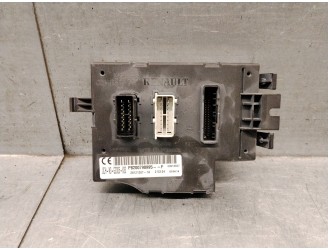 Replacement electronic module for Renault Trafic II passenger van (JL) 2.0 dCi 115. OEM/IAM reference: 8200790995