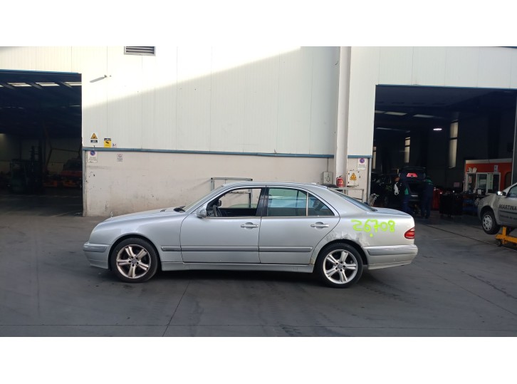 MERCEDES-BENZ CLASE E (W210)