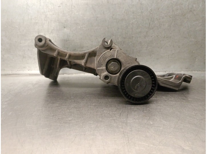 Replacement alternator bracket for Renault Clio II (BB_, CB_) 1.5 dCi (B/C2J). OEM/IAM reference: 8200365097 8200695957