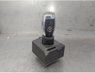 Replacement ignition switch for Mercedes-Benz A-Class (W176) A 45 AMG 4-MATIC (176.052), OEM IAM reference A2469051402