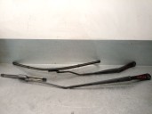 Right front wiper arm for Renault Clio V 1.6 E-Tech 140 (B7MU). OEM/IAM: 288816122R 2888161