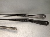 Right front wiper arm for Renault Clio V 1.6 E-Tech 140 (B7MU). OEM/IAM: 288816122R 2888161