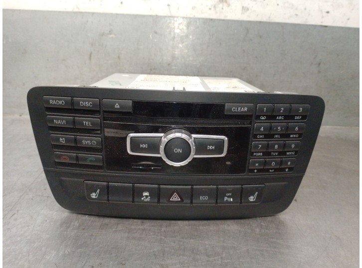 Replacement audio system / CD radio for Mercedes-Benz A-Class (W176) A 45 AMG 4MATIC (176.052), OEM/IAM reference A2469001313