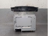 Replacement audio system / CD radio for Mercedes-Benz A-Class (W176) A 45 AMG 4MATIC (176.052), OEM/IAM reference A2469001313