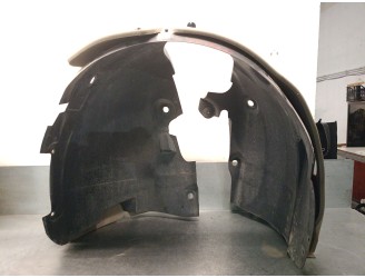 Replacement left front wheel well liner for Renault Clio V (B7_) 1.6 E-Tech 140 (B7MU), OEM/IAM reference 638410574R 6384105