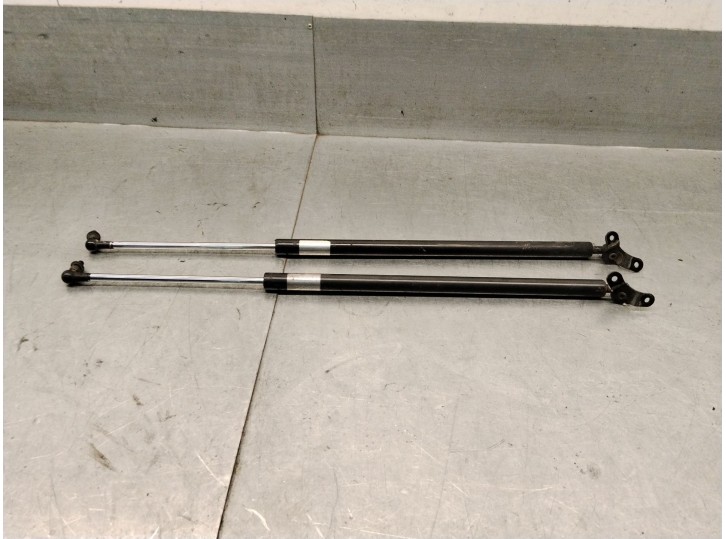 Replacement trunk / tailgate gas struts for Honda Stream (RN) 2.0 16V (RN3), OEM/IAM references 04741S7A000 04741S7A000
