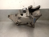 Replacement alternator bracket for Renault Trafic II van (FL) 1.9 dCi 100 (FL0C), OEM/IAM references 8200115762 8200689751