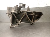 Replacement alternator bracket for Renault Trafic II van (FL) 1.9 dCi 100 (FL0C), OEM/IAM references 8200115762 8200689751