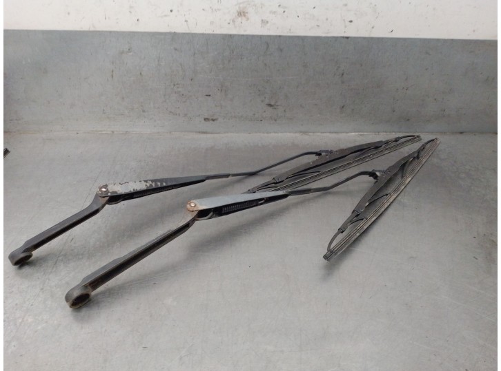 Replacement right front wiper arm for Daewoo Lanos (KLAT) 1.3, OEM/IAM references 96271961 96271961