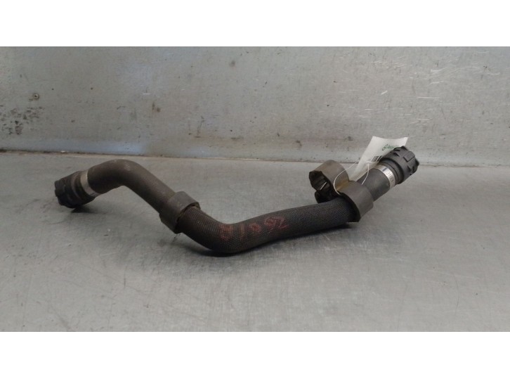 Replacement tube for Mercedes-Benz A-Class (W176) A 45 AMG 4MATIC (176.052). OEM/IAM reference: A0089976789