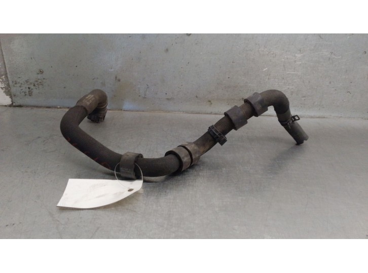 Replacement tube for Mercedes-Benz A-Class (W176) A 45 AMG 4MATIC (176.052). OEM/IAM reference: A17650121