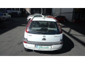 opel corsa c (x01) del año 2001