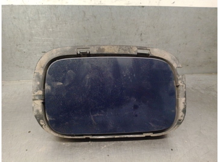 Replacement exterior fuel filler flap for Renault Laguna II Grandtour (KG0/1_) 1.9 dCi (KG0G), OEM/IAM reference 8200002163