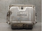 Engine control unit (ECU) for Renault Scénic I minivan 1.9 dTi. OEM/IAM references: 8200199726, 02