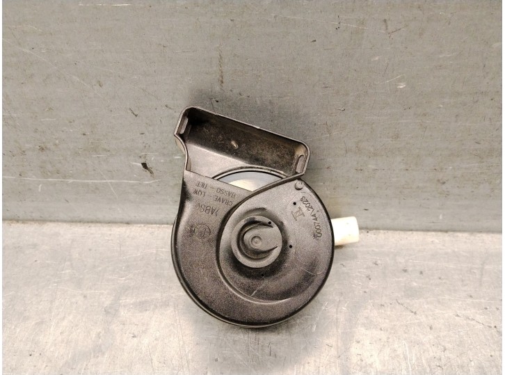 Replacement horn for Renault Clio V (B7_) 1.6 E-Tech 140 (B7MU), OEM/IAM reference 256101024R