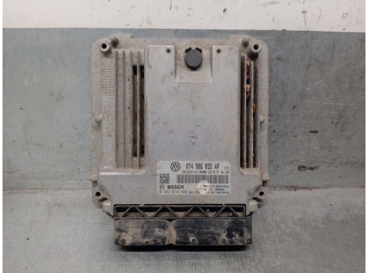 Replacement engine control unit ECU for Volkswagen Crafter 30-50 van (2E_) 2.5 TDI, OEM/IAM reference 074906032AP 028101414