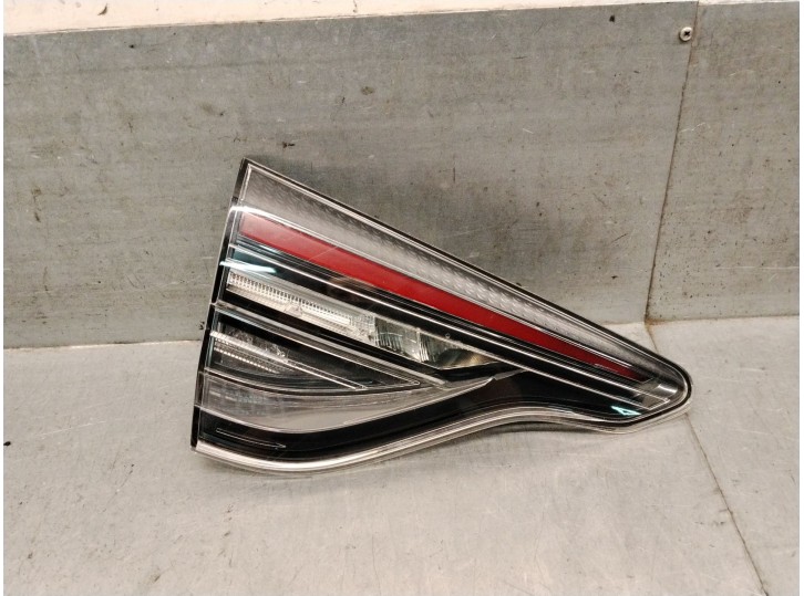 Replacement left tailgate tail light for Renault Clio V (B7_) 1.6 E-Tech 140 (B7MU). OEM/IAM reference: 265558694R
