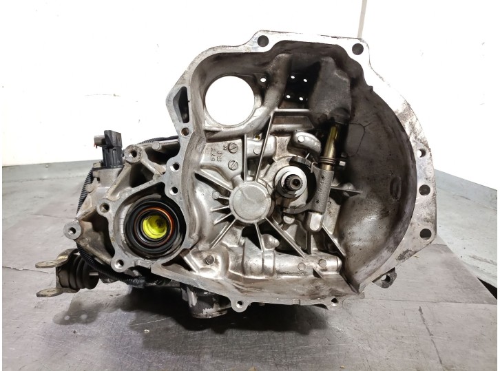 Recambio de caja cambios para nissan almera i hatchback (n15) 1.6 referencia OEM IAM 57Y1 3201092Y76 