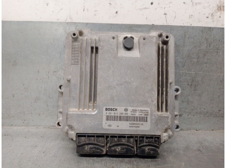 Engine control unit (ECU) for Nissan Primastar van (X83) 2.0 dCi 115