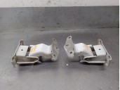 Replacement rear door hinge for Nissan Primastar van (X83) 2.0 dCi 115. OEM/IAM references: 9042100QAC 9042100QAC