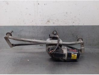 Replacement front wiper motor for Nissan Primastar van (X83) 2.0 dCi 115. OEM/IAM references: 2881000QAC 2881000QAC