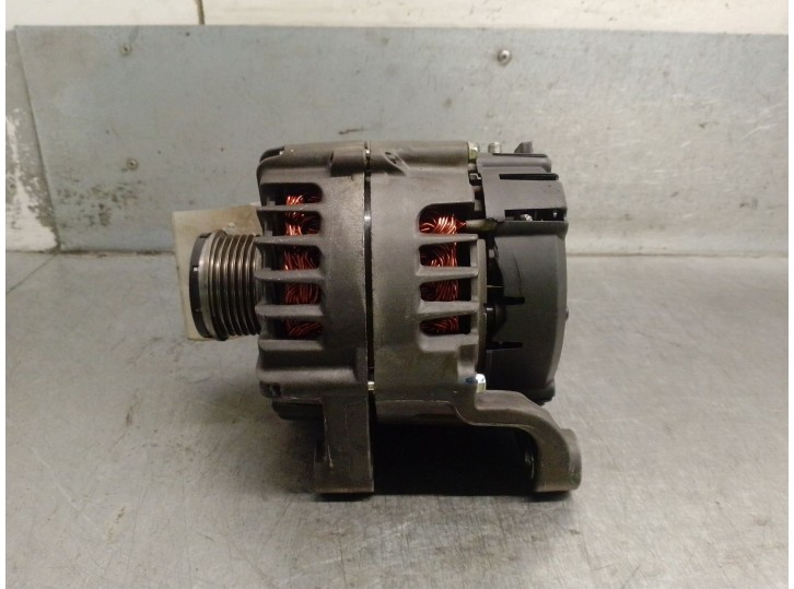 Recambio de alternador para bmw 5 touring (f11) 520 d referencia OEM IAM 12318507625 12318507625 