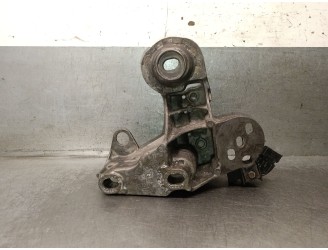 Replacement right engine mount for Audi A4 B7 (8EC) 2.0, OEM/IAM references 8E0199352 8E0199352N