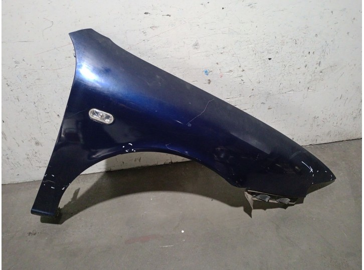 Replacement right front fender for SEAT Leon (1M1) 1.6 16V. OEM/IAM references: 1M0821022 1M0821022