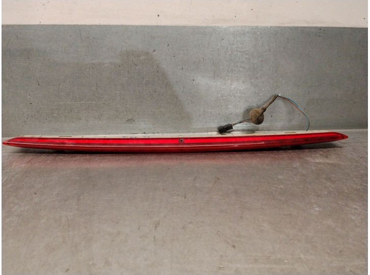Replacement center brake light for BMW 5 Touring (F11) 520 d. OEM/IAM references: 63257203224 63257203224