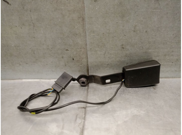 Replacement left front seat belt buckle for Alfa Romeo MiTo (955_) 1.6 JTDM (955AXC1B), OEM/IAM references 1693643 717