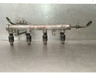 Replacement fuel injector rail for Daewoo Lanos (KLAT) 1.3, OEM/IAM references 96184729 96184729