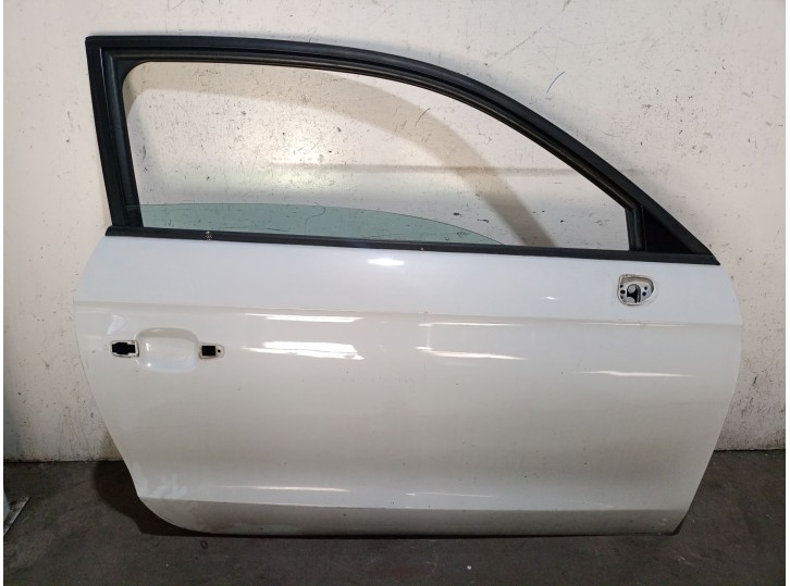 Recambio de puerta delantera derecha para audi a1 (8x1, 8xk) 1.6 tdi referencia OEM IAM 8X3831052B 8X3831052B
