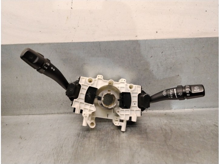 Replacement light switch for Kia Sportage II (JE_, KM_) 2.0 CRDi, OEM/IAM references 934101F000 934101F000