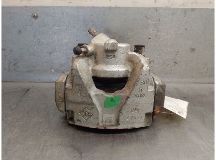 Replacement front right brake caliper for Renault Clio V (B7_) 1.6 E-Tech 140 (B7MU), OEM IAM reference 410016073R