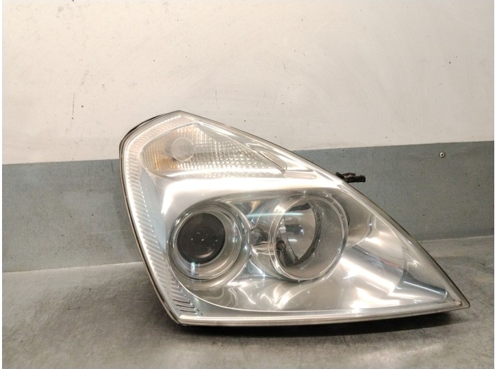 Right headlight for Kia Carnival / Grand Carnival III (VQ) 2.9 CRDi, OEM/IAM references 921024D020 921024D020