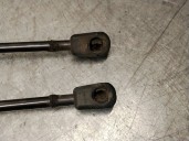 Replacement trunk / tailgate struts for Audi A1 (8X1, 8XK) 1.6 TDI, OEM/IAM references 8X3827552 8X3827552
