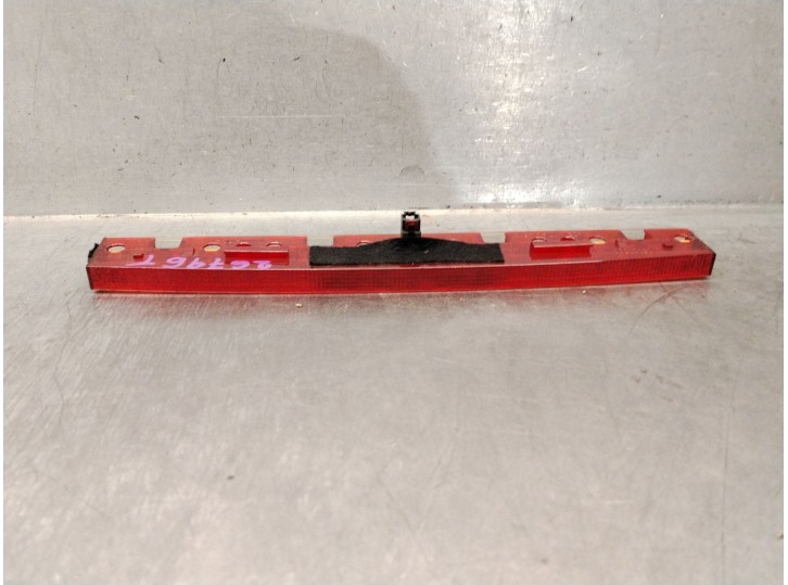 Replacement center brake light for Audi A4 B7 (8EC) 1.8 T, OEM IAM reference 8E5945097C 8E5945097C