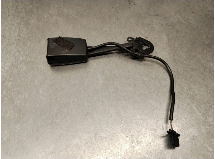 Replacement right front seat belt buckle for Audi A4 B7 (8EC) 1.8 T, OEM IAM reference 8E0857755G 8E0857755G