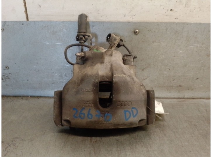 Replacement right front brake caliper for Audi A6 C4 (4A2) 2.5 TDI, OEM IAM reference 4A0615124 4A0615124