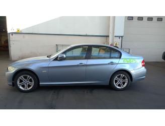 2010 BMW 3 (E90)