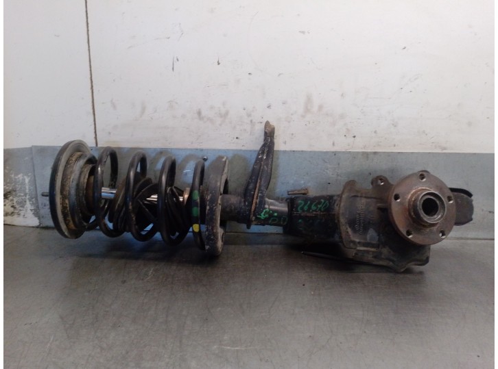 Right front shock absorber for Audi A6 C4 (4A2) 2.5 TDI, OEM IAM reference 4A0412026AA 4A0412026AA