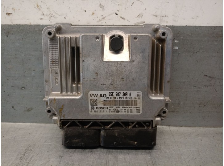 Replacement engine control unit ECU for SEAT Leon ST (5F8) 1.5 TGI, OEM IAM references 05E907309A 0261S19119