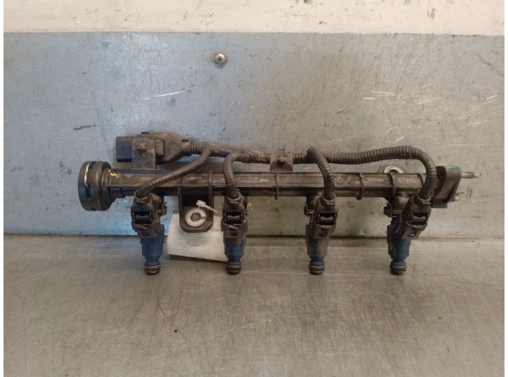 Recambio de rampa inyectora para hyundai i10 i (pa) 1.1 referencia OEM IAM 3534002100 3530402100 